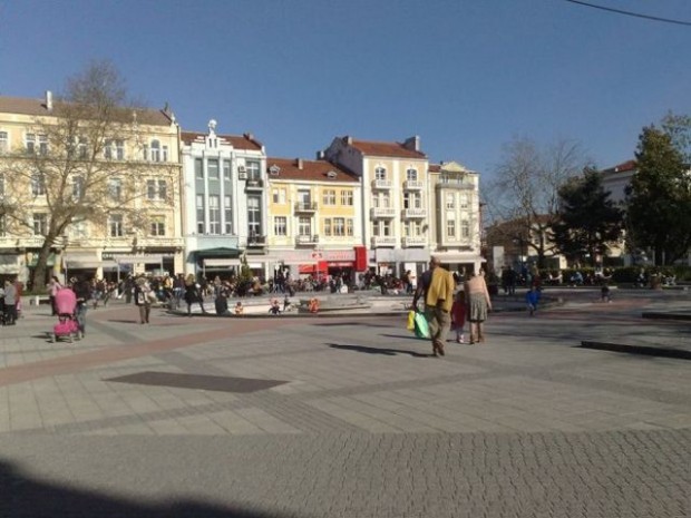 Учениците в Пловдив и областта преминават изцяло към присъствено обучение