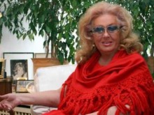 Нора Нова оставя милион на племенницата си