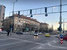 Неработещи светофари предизвикаха хаос в час пик на оживено кръстовище