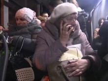 Напрежението в Украйна ескалира: Евакуират хора, настаняват ги в палаткови лагери