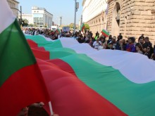 Протест под прозорците на властта утре: "Слаб 2" на правителството на промяната