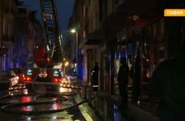 Пожар в центъра на София взе две жертви Един човек