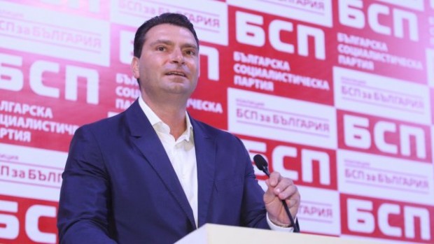 Калоян Паргов е изграден партиен лидер в София и изграден