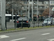 БМВ се завъртя лошо на булевард в Пловдив! Из мрежата: Как го направи това?