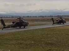 Бойни вертолети на САЩ са прелетели през България, отиват в Румъния
