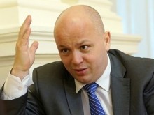 Александър Симов иронизира призив на "Отровното трио"