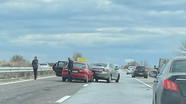 Пътнотранспортно произшествие затруднява движението по магистрала Тракия научи Plovdiv24 bg Това