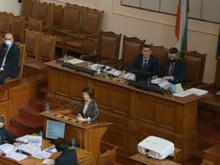 Четвърти ден депутатите обсъждат Бюджет 2022
