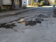 Пловдивчанка бясна: Г-н Язов, фактурата от сервиза за ремонт на колата ми към общината ли да я пращам направо?