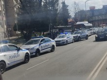 6 патрулки след сигнал за масов бой