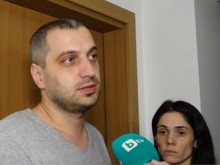 В Обзор приемат украинци, бягащи от войната