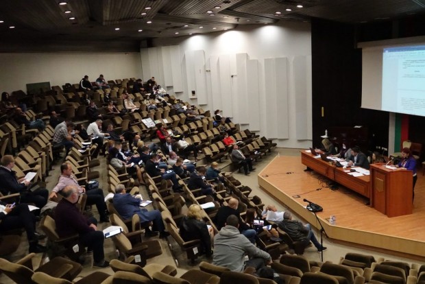 Общинският съвет във Варна се събира на извънредно заседание, което