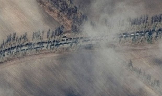 Руски военен конвой дълъг около 64 км настъпва към украинската