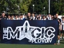 Благородно! Фенове на Локо помагат на търсещи спасение от войната в Украйна