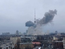 Руснаците удариха телевизионната кула в Киев