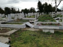 Заловиха вандалите от Централни гробища в Пловдив! Оказаха се деца на 8 и 10 години