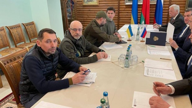 Започнаха преговорите между Киев и Москва в Беларус съобщава Дойче
