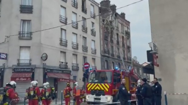 20 души пострадаха при експлозия в жилищна сграда в парижкото