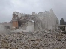 Руска ракета разруши училище в Житомир