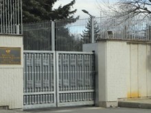 Руските дипломати, уличени в шпионаж у нас, са напуснали България