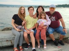 Семейство с три деца от Украйна: Всичко е много страшно, не очаквахме да видим това!