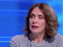 Надежда Нейнски: Ако Русия спре сраженията, няма да има война, ако Украйна ги спре, няма да има Украйна