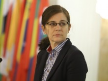 Генчовска: Продължаваме да евакуираме българи и чужди граждани от Украйна