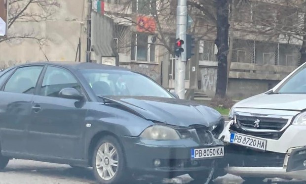 Още една катастрофа стана в днешния следобед в Пловдив, предаде