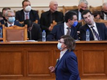 Нинова призова манипулацията да спре!