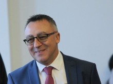 Учители предлагат отпадане на тестовете за ковид