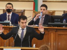 Петков пред депутатите: Няма да подкрепим санкции срещу Русия, неизгодни за страната ни