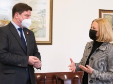 ������� ��������� ������� ������� ����� � ��������� �� �������������� ��� ������