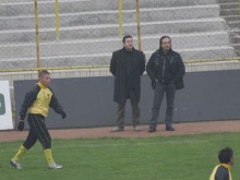 Двама италианци пристигнаха за финални преговори с Христолов