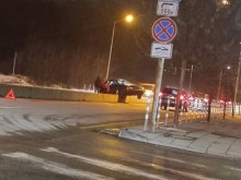Дежавю: Автомобил се качи на мантинелата срещу софийска болница
