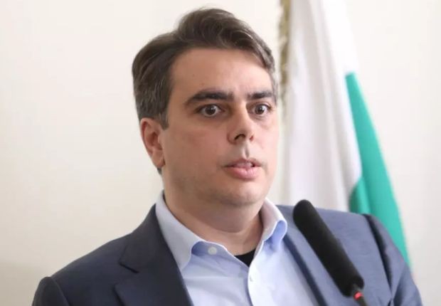 Министърът на финансите Асен Василев заяви, че по всяка вероятност