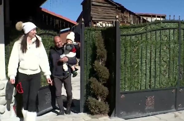 Семейство от София решава да си купи апартамент в Банско
