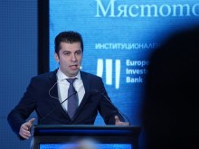 Премиерът: Време е да разграничим привързаността на българите към Русия от тази към режима на Путин