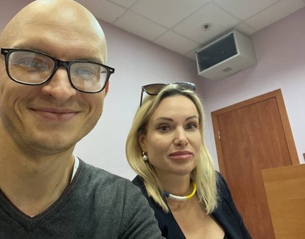 Руската журналистка Марина Овсянникова, която по време не централната емисия