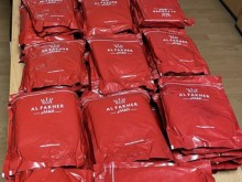 Митничари откриха 100 кг тютюн за наргиле и контрабандни цигари в кабината на камион