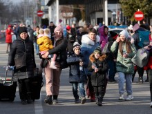До средата на април хотелиерите, настанили бежанци, ще получат помощ от държавата