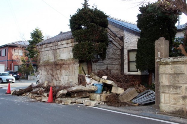 Четири души са вече загиналите след силното земетресение в Япония