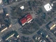 Виктор Димчев: Да бомбардираш театър, в който се крият стотици деца и граждани, е изродщина