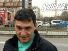 Полицията спря Владо Николов за проверка, той ги посрещна с усмивка