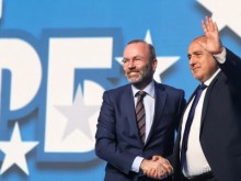 Вебер: ЕНП е много притеснена от събитията в София