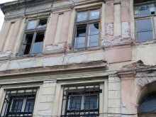 Много опасна сграда в центъра на Пловдив