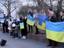Доброволци, които владеят и руски, ще отговарят на запитванията на украинските граждани