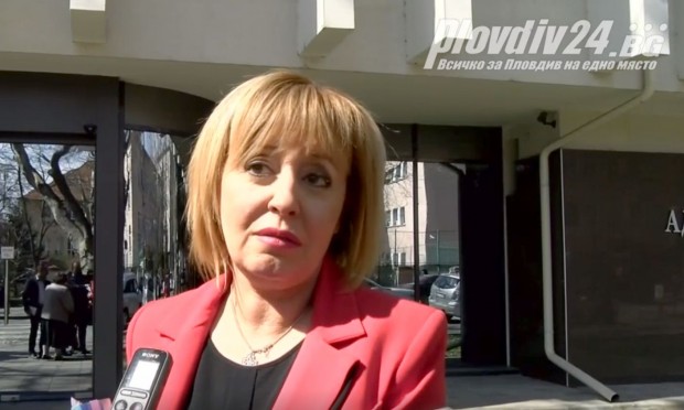 Манолова води разговори със Стефан Янев