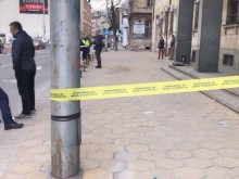 Извънредно: Стрелба в центъра на Пловдив при сбиване между над 20 души, гъмжи от полиция!