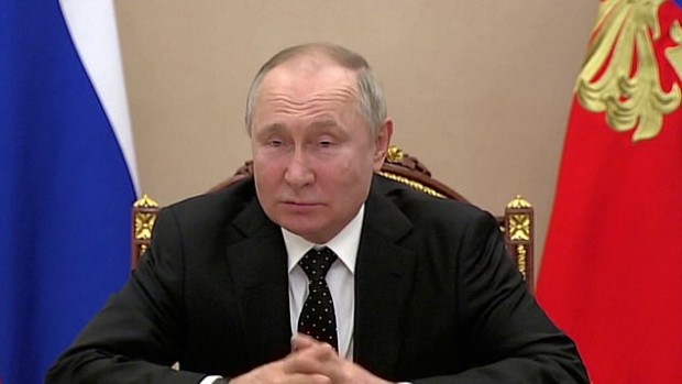 Президентът на Русия и военнопрестъпник на непълен работен ден Владимир Путин