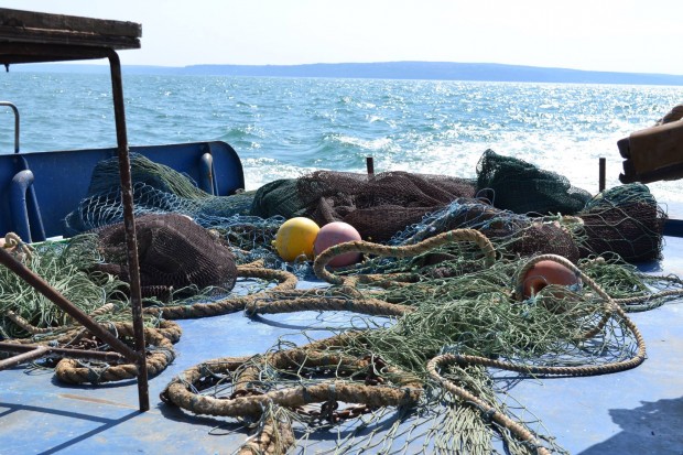 Рибарските кораби на Варненското сдружение Черноморски изгрев няма да влязат